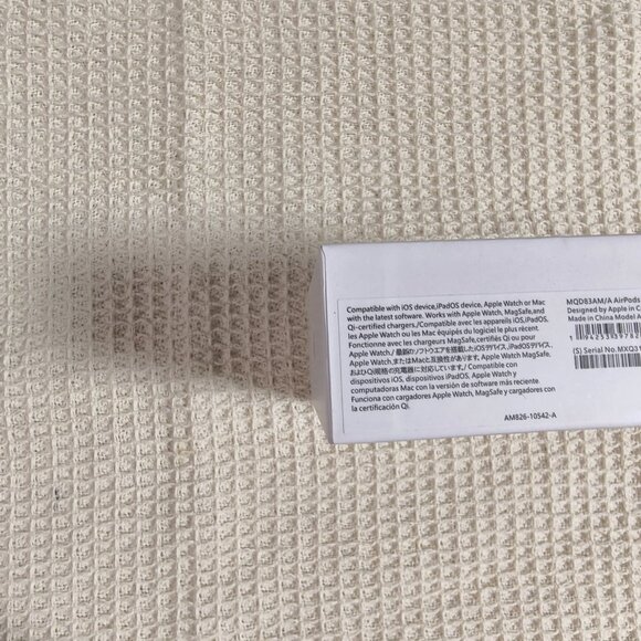 new apple air pods pro 2ND gen - Picture 5 of 5